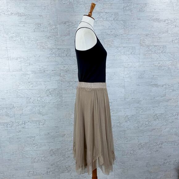 O2 Collection tan swiss dot sheer mesh handkerchief tulle midi skirt - Picture 3 of 7